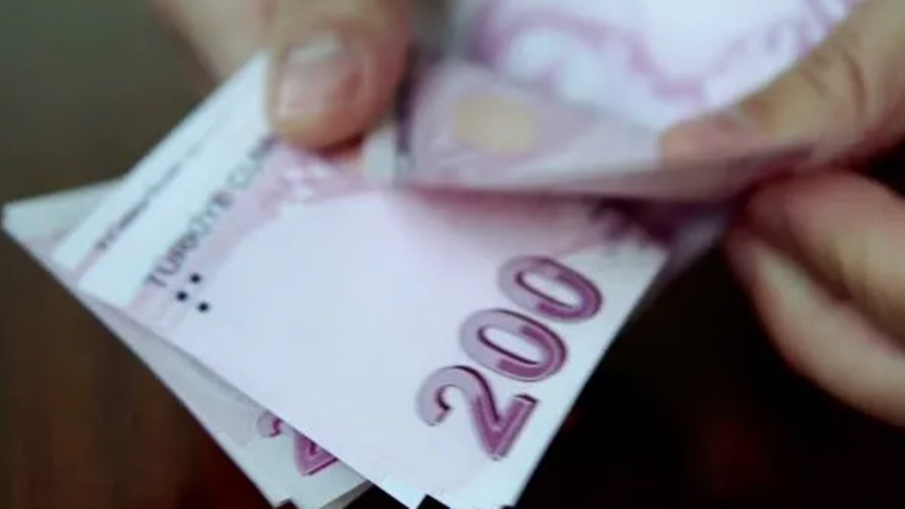 SGK’dan yeni tablo geldi! 50 51 yaşla emeklilik fırsatı