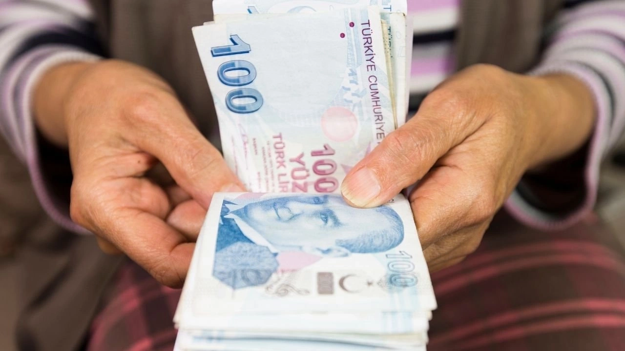 Emeklilikte 60 Yaş Sınırı: 2000 Sonrası Girişliler Dikkat